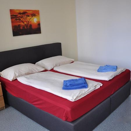 A Bed Privatzimmer Dresden - Nichtraucherpension חדר תמונה