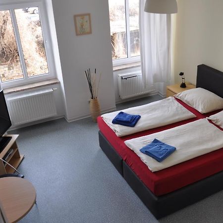 A Bed Privatzimmer Dresden - Nichtraucherpension חדר תמונה